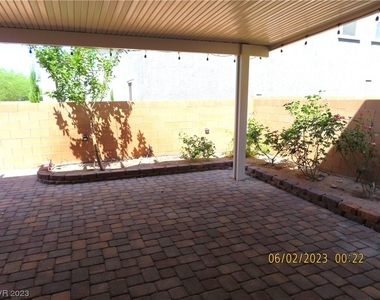 864 Lotus Falls Street - Photo Thumbnail 26