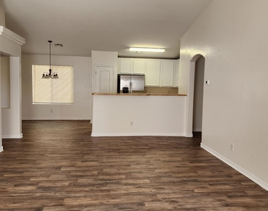 12335 W Roma Avenue - Photo Thumbnail 1