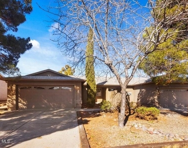 7438 E Horseshoe Lane - Photo Thumbnail 0