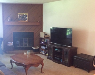 2902 Shadow Creek Drive Apt 206 - Photo Thumbnail 0