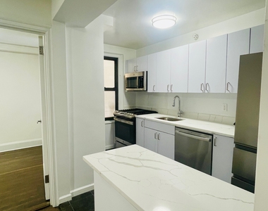 137 East 38th Street - Photo Thumbnail 2
