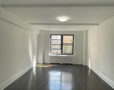 137 East 38th Street - Photo Thumbnail 9