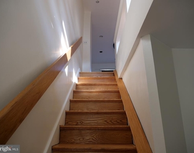 332 E Meehan Ave - Photo Thumbnail 2