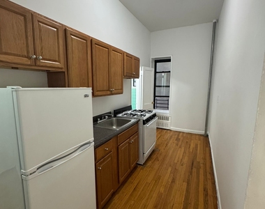 200 West 113th Street - Photo Thumbnail 4