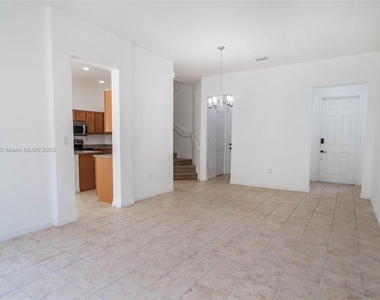 9064 Sw 39 St - Photo Thumbnail 16