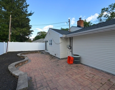 1656 Putney Road - Photo Thumbnail 19