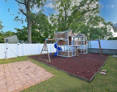 1656 Putney Road - Photo Thumbnail 20