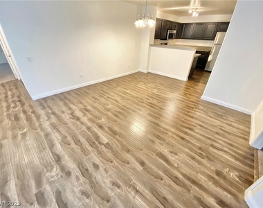 5125 W Reno Avenue - Photo Thumbnail 6