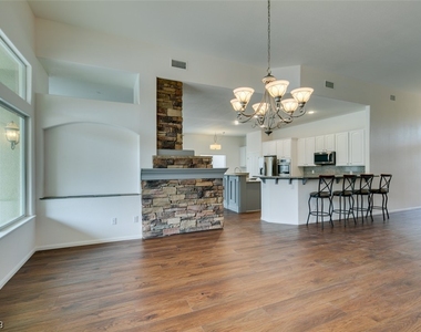 10732 Tapestry Winds Street - Photo Thumbnail 14