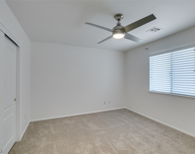 10732 Tapestry Winds Street - Photo Thumbnail 29