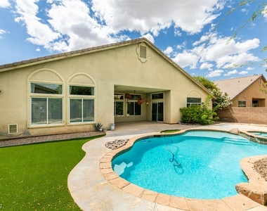 10732 Tapestry Winds Street - Photo Thumbnail 42