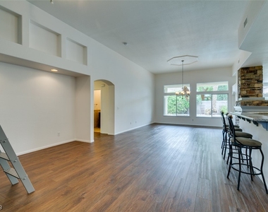 10732 Tapestry Winds Street - Photo Thumbnail 7