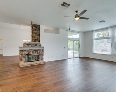 10732 Tapestry Winds Street - Photo Thumbnail 19
