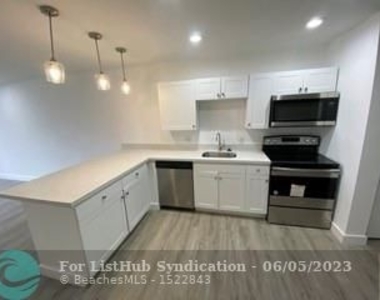 1021 Mockingbird Ln - Photo Thumbnail 3