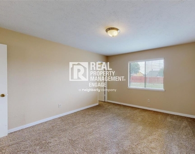 5568 Ragan Drive - Photo Thumbnail 19