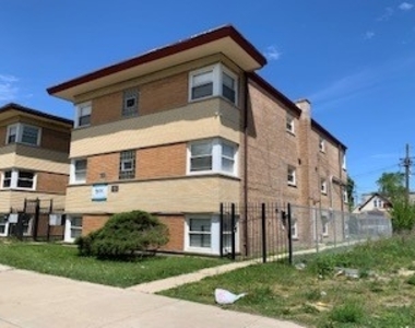 2254 W Garfield Boulevard - Photo Thumbnail 1