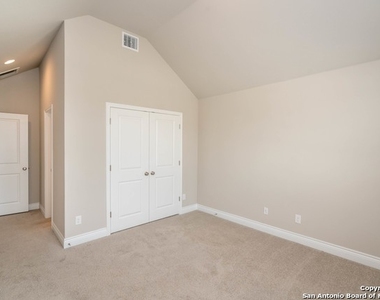 1154 Cadogan Squire - Photo Thumbnail 7