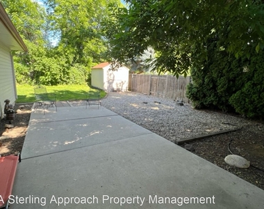 4931 W Catalpa Dr - Photo Thumbnail 20