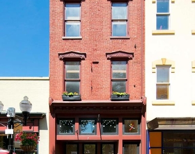 7-1/2 N Loudoun St - Photo Thumbnail 0