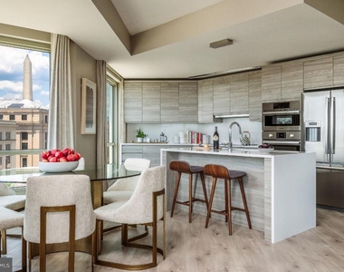 1331 Maryland Ave Sw - Photo Thumbnail 8
