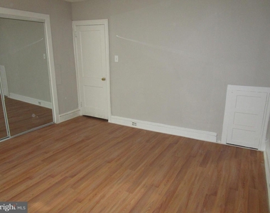 5327 W Montgomery Ave - Photo Thumbnail 24