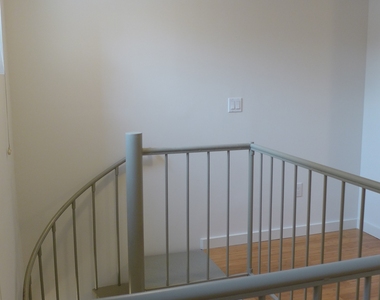 444 East 88th Street - Photo Thumbnail 14