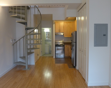 444 East 88th Street - Photo Thumbnail 0