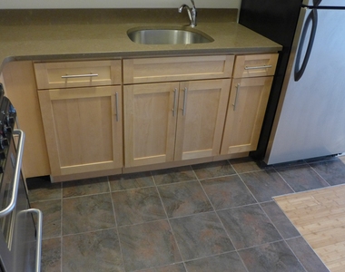 444 East 88th Street - Photo Thumbnail 7