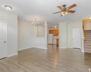 5110 Neuse Commons Ln - Photo Thumbnail 7