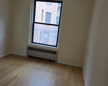 123 East 82nd Street - Photo Thumbnail 3