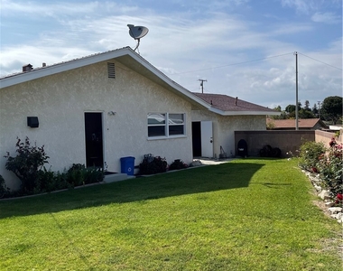 1934 Galerita Drive - Photo Thumbnail 9