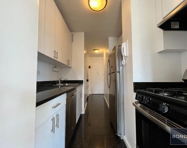 401 East 88th Street - Photo Thumbnail 5