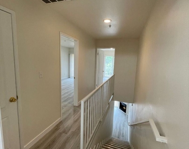 7323 Winnetka Avenue - Photo Thumbnail 29