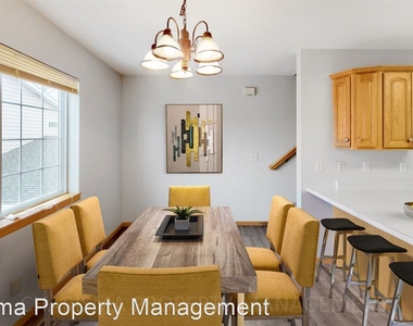 Bahnson Court Town Homes - Photo Thumbnail 13
