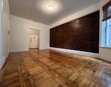 West 153rd Street - Photo Thumbnail 1