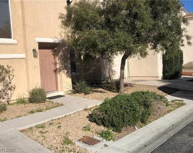 2133 Casa Ladera Street - Photo Thumbnail 2