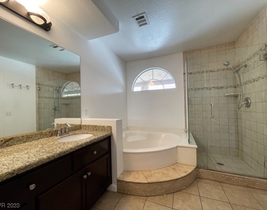 925 Alta Oaks Drive - Photo Thumbnail 24