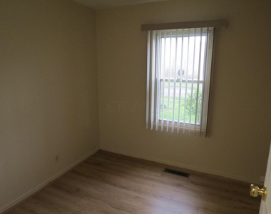 2860 Dolby Drive - Photo Thumbnail 11