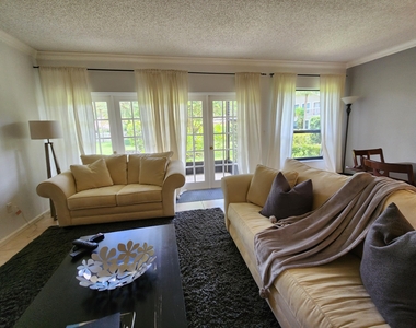 11863 Wimbledon Circle - Photo Thumbnail 19