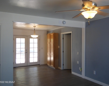 7659 E Queen Palm Circle - Photo Thumbnail 1