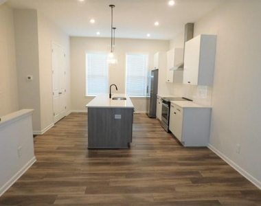 139 Pacer Place - Photo Thumbnail 9