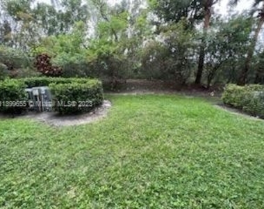900 Sw 142nd Ave - Photo Thumbnail 12