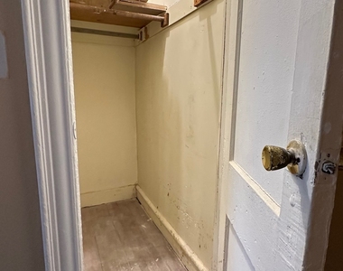 1583 Park Place - Photo Thumbnail 2