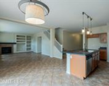 7265 West Gardenia Avenue - Photo Thumbnail 11