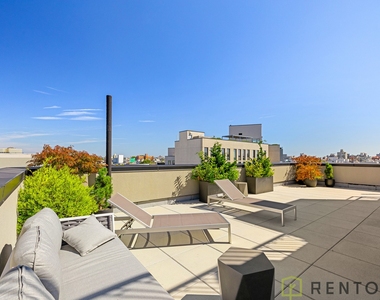 494 Manhattan Avenue - Photo Thumbnail 7