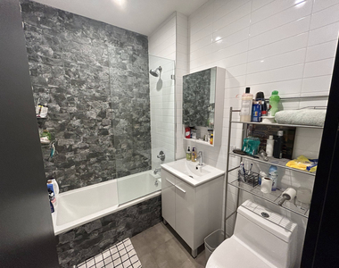 355 South 4th Street - Photo Thumbnail 4