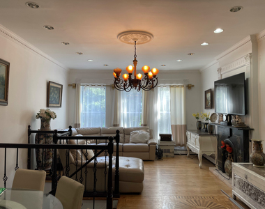 365 West 116th Street - Photo Thumbnail 1