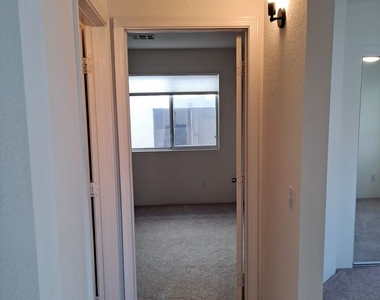 3423 Mccormick Blvd # 203 - Photo Thumbnail 2