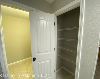 4829 Maple Sunset Way - Photo Thumbnail 18