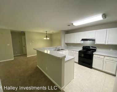 4829 Maple Sunset Way - Photo Thumbnail 3